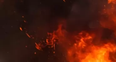 Dramatyczne sceny pod Warszawą! Z okien buchał ogień, ludzie ratowali się ucieczką.