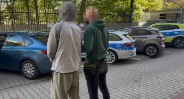 GROZIŁ PRZEDMIOTEM PRZYPOMINAJĄCYM BROŃ. Akcja policjantów z KRP na Woli!