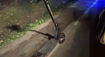 MŁODZIUTKIE SIOSTRY NA HULAJNOGACH. Wypadek w Myszyńcu